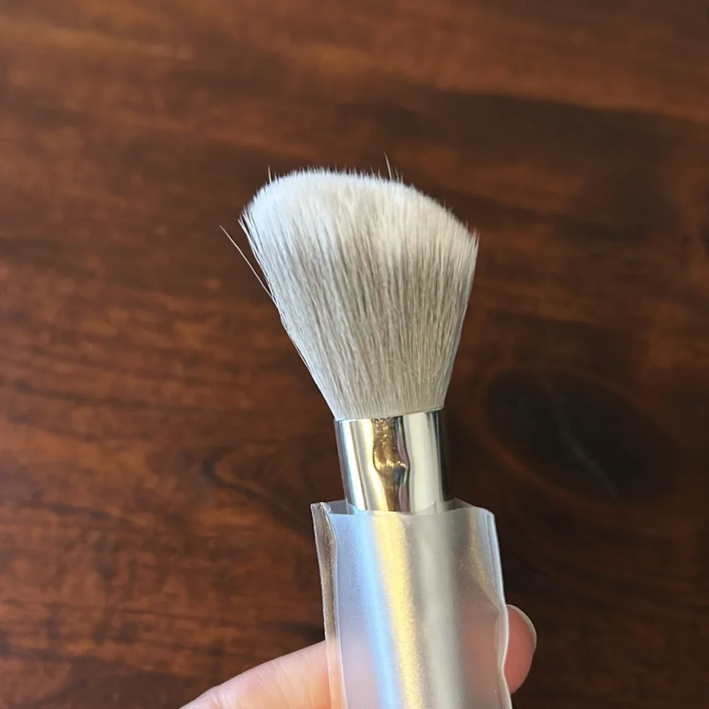 Laruce LR304 Angle Brush in Denim new in pouch